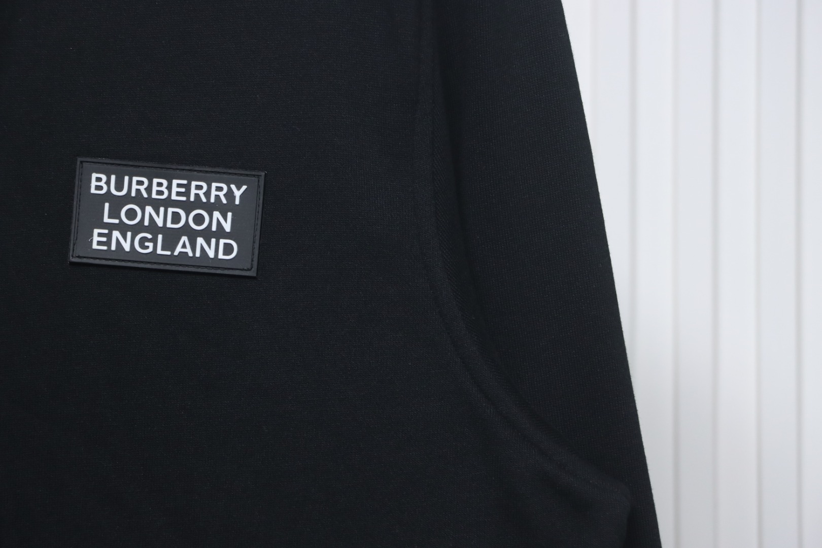     Burberry 21Fw Check Hooded Jacket Black 