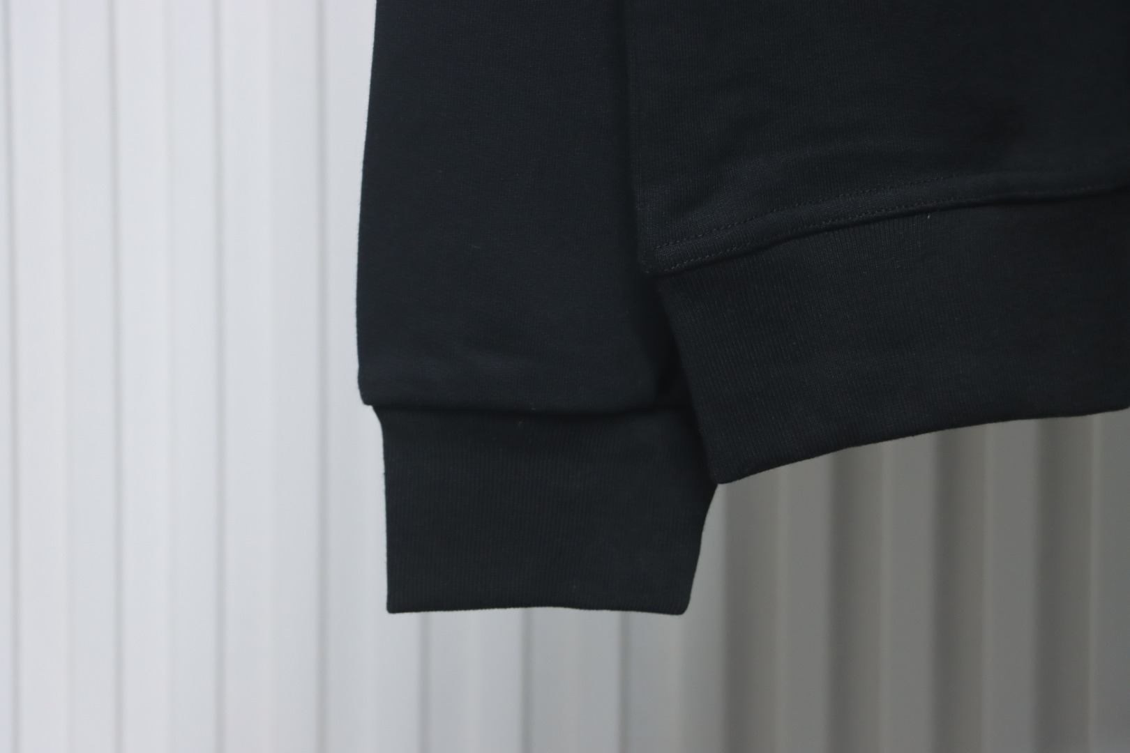     Burberry Classic Letter Crew Sweatshirt Black 