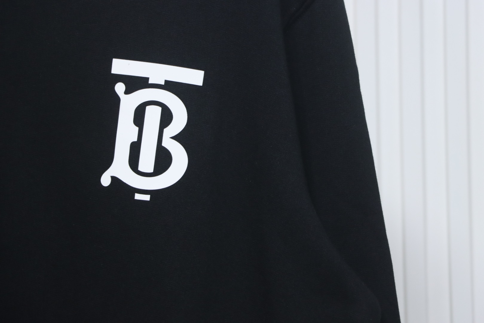     Burberry Classic Letter Crew Sweatshirt Black 