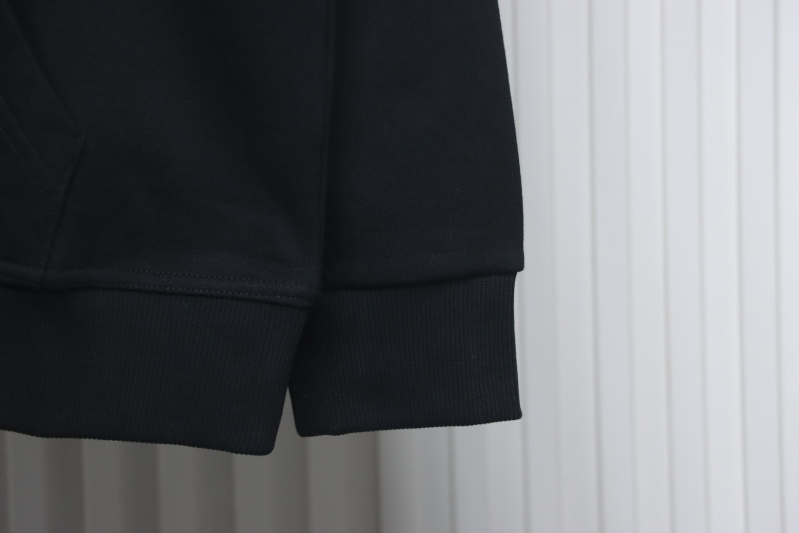     Burberry Classic Letter Embossed Hoodie Black 