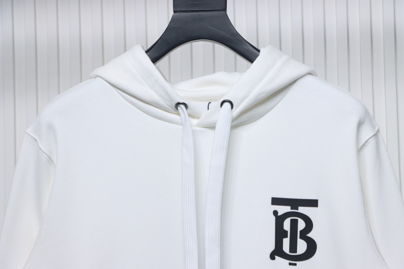     Burberry Classic Letter Embossed Hoodie White 