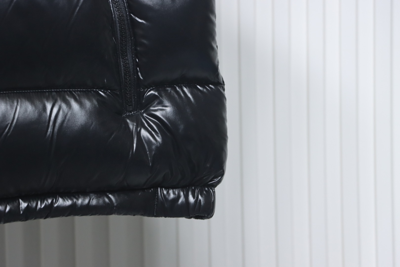 Top Quality Moncler Bormes Nylon Patent Hooded Vest