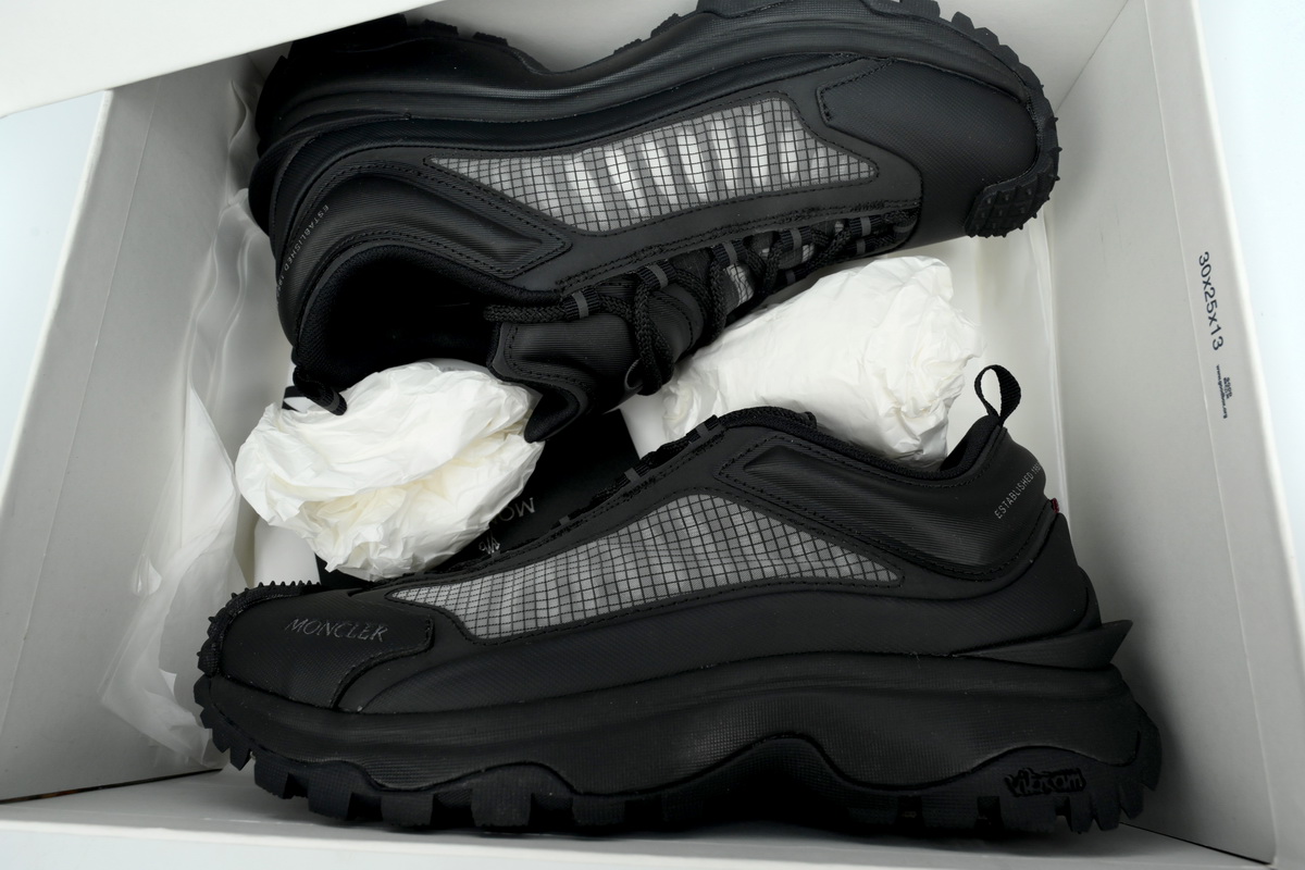    Moncler Trailgrip Lite Black 109A4M00130M2808999
