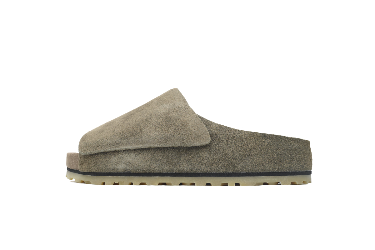     Fear Of God x Birkenstock Slide Dark Brown
