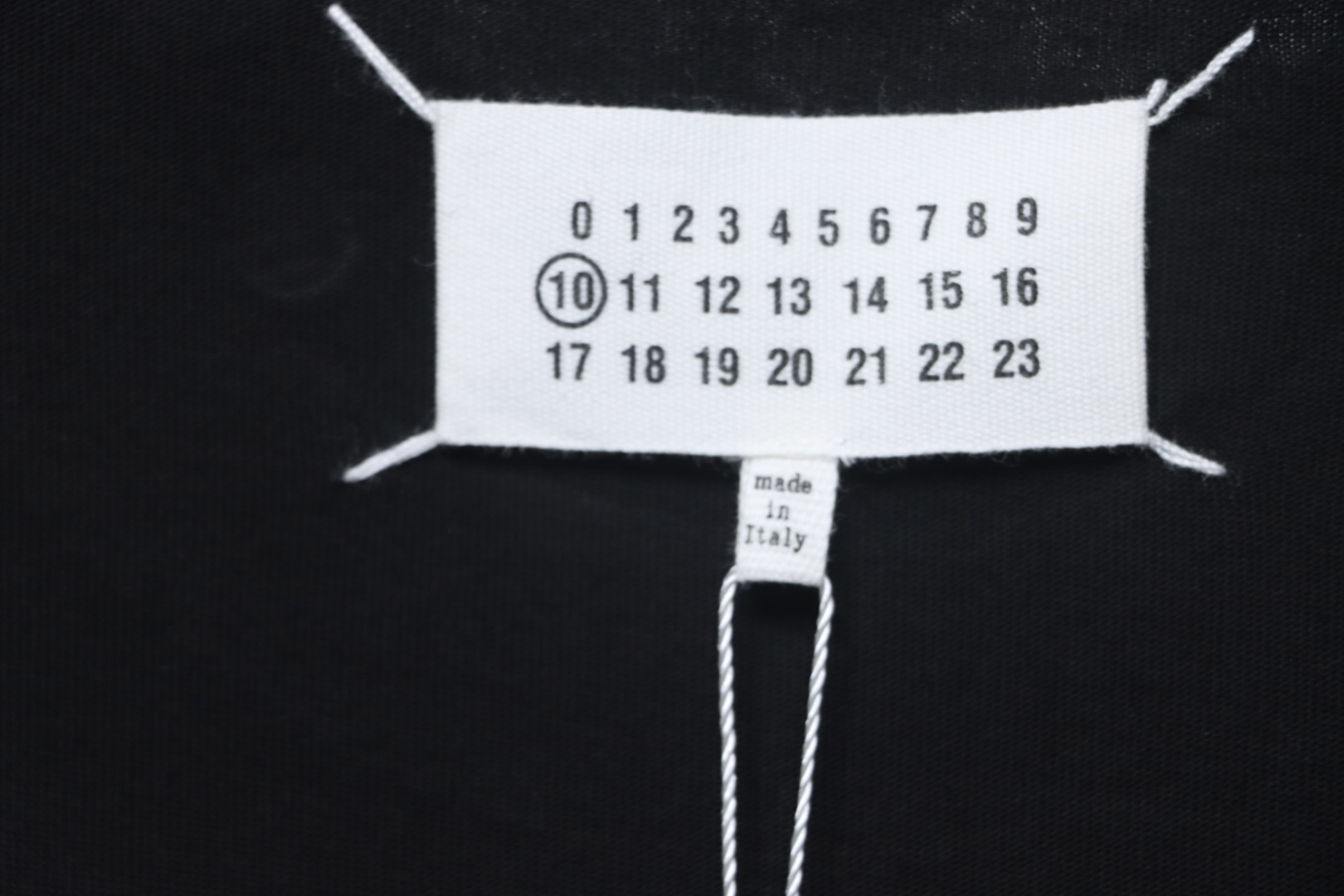     Maison Margiela short-sleeved embroidered T-shirt （Black）