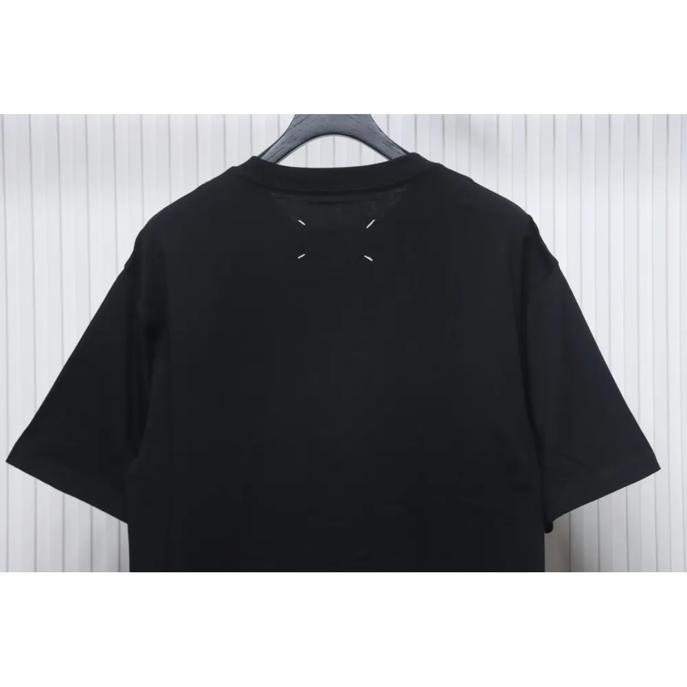 Top Quality Maison Margiela short-sleeved embroidered T-shirt （Black）