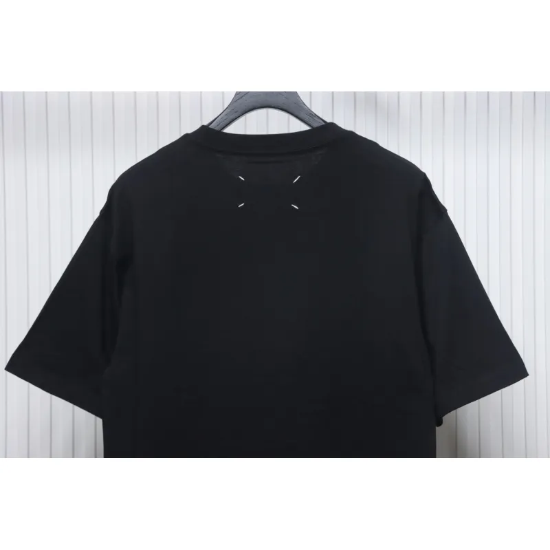 Top Quality Maison Margiela short-sleeved embroidered T-shirt （Black）