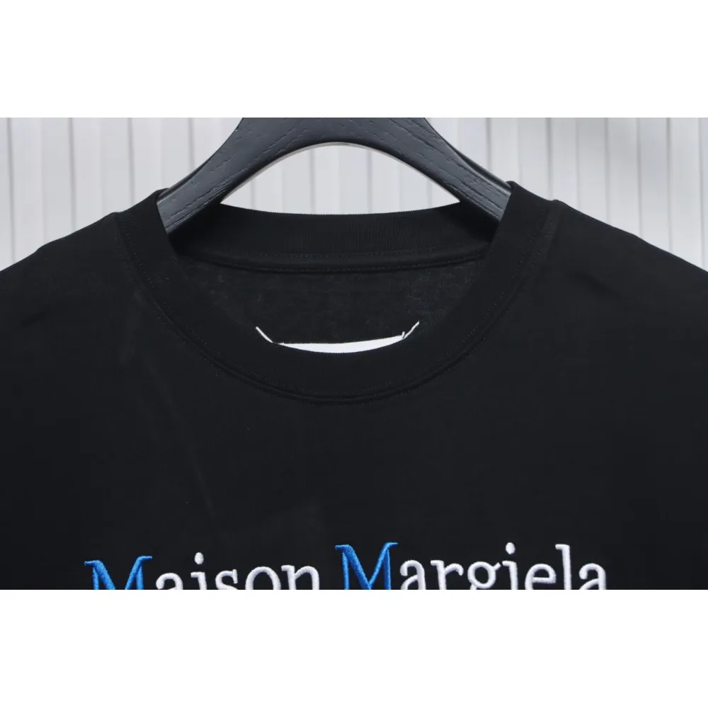 Top Quality Maison Margiela short-sleeved embroidered T-shirt （Black）