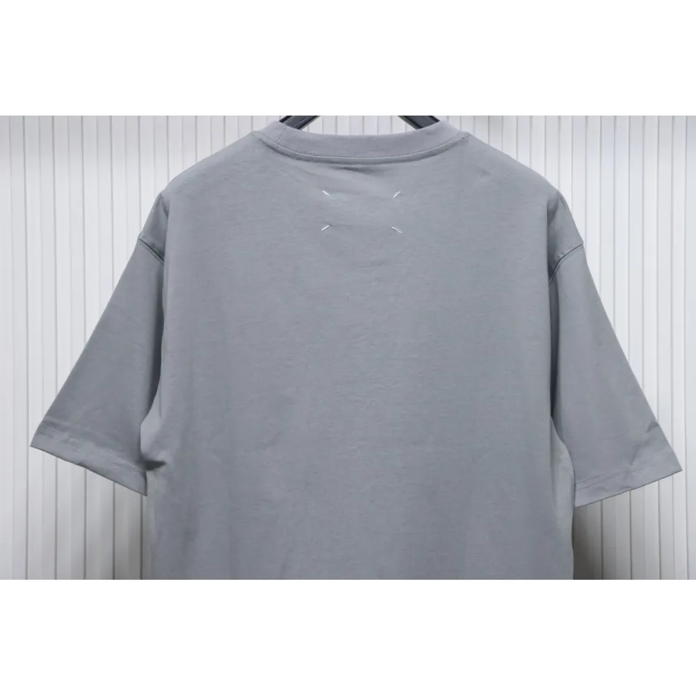 Top Quality Maison Margiela short-sleeved embroidered T-shirt （Grey）