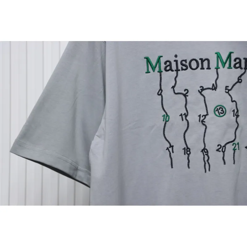 Top Quality Maison Margiela short-sleeved embroidered T-shirt （Grey）