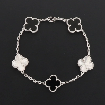 Top Quality Van Cleef & Arpels Five-flowered Panda Bracelet 01