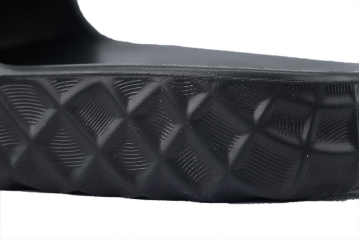     Gucci Slippers Black