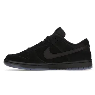 Nike Dunk Low SP Undefeated 5 On It Black DO9329-001 01