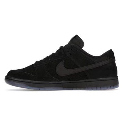    Nike Dunk Low SP Undefeated 5 On It Black DO9329-001 01