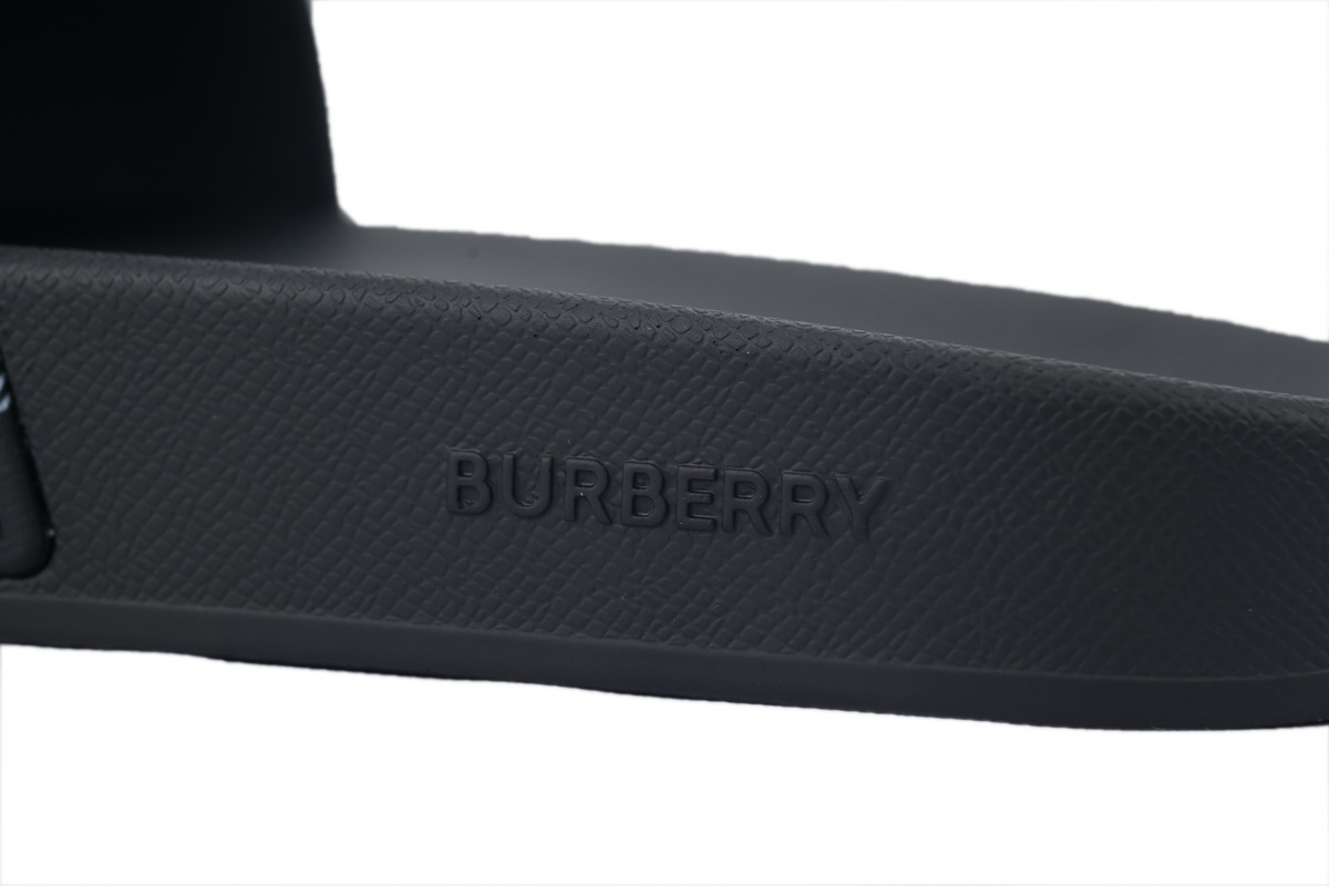    Burberry Vintage Check Slides Black