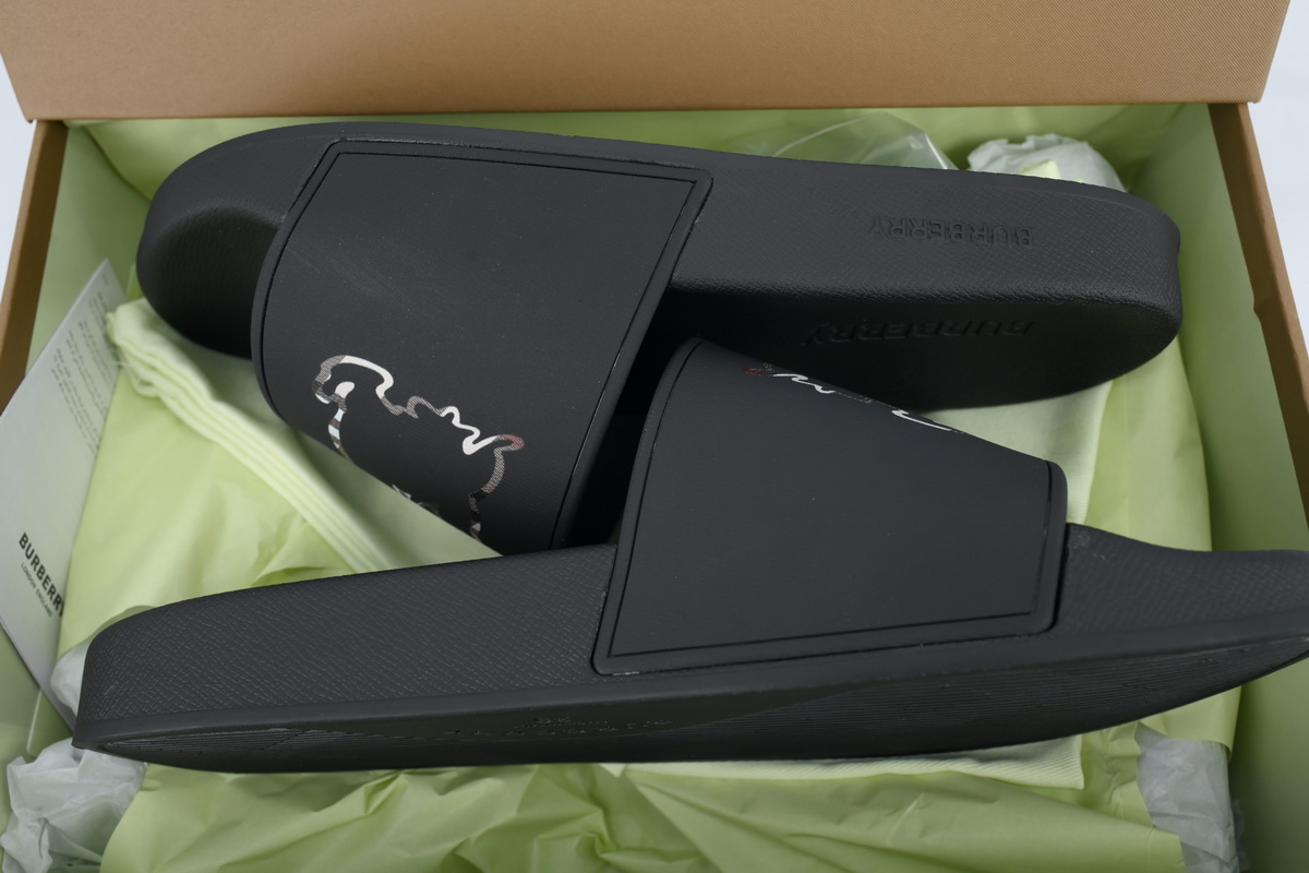    Burberry One Slipper War Horse Black