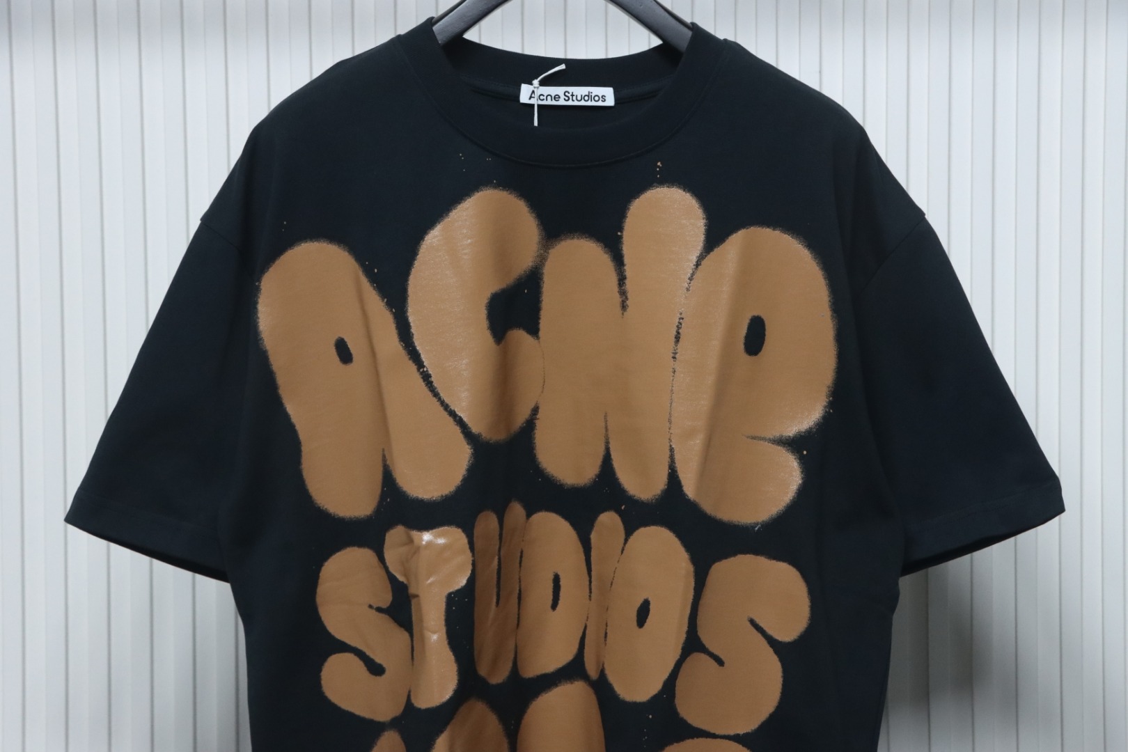 Top Quality Acne Studio Spray Paint Letter Print T-shirts (Black)