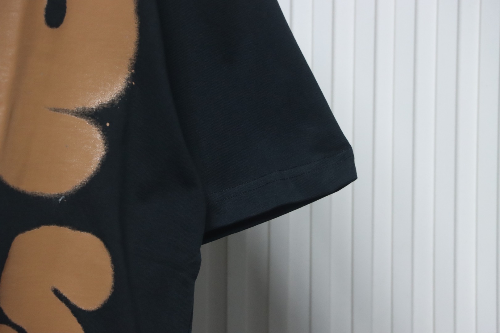 Top Quality Acne Studio Spray Paint Letter Print T-shirts (Black)
