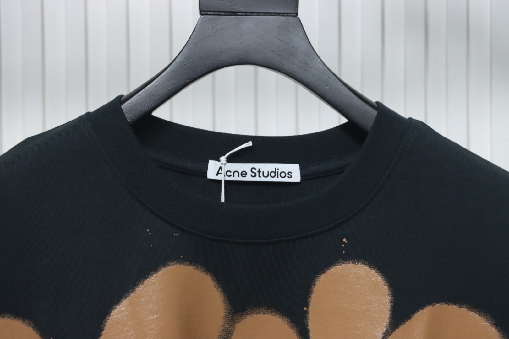 Top Quality Acne Studio Spray Paint Letter Print T-shirts (Black)