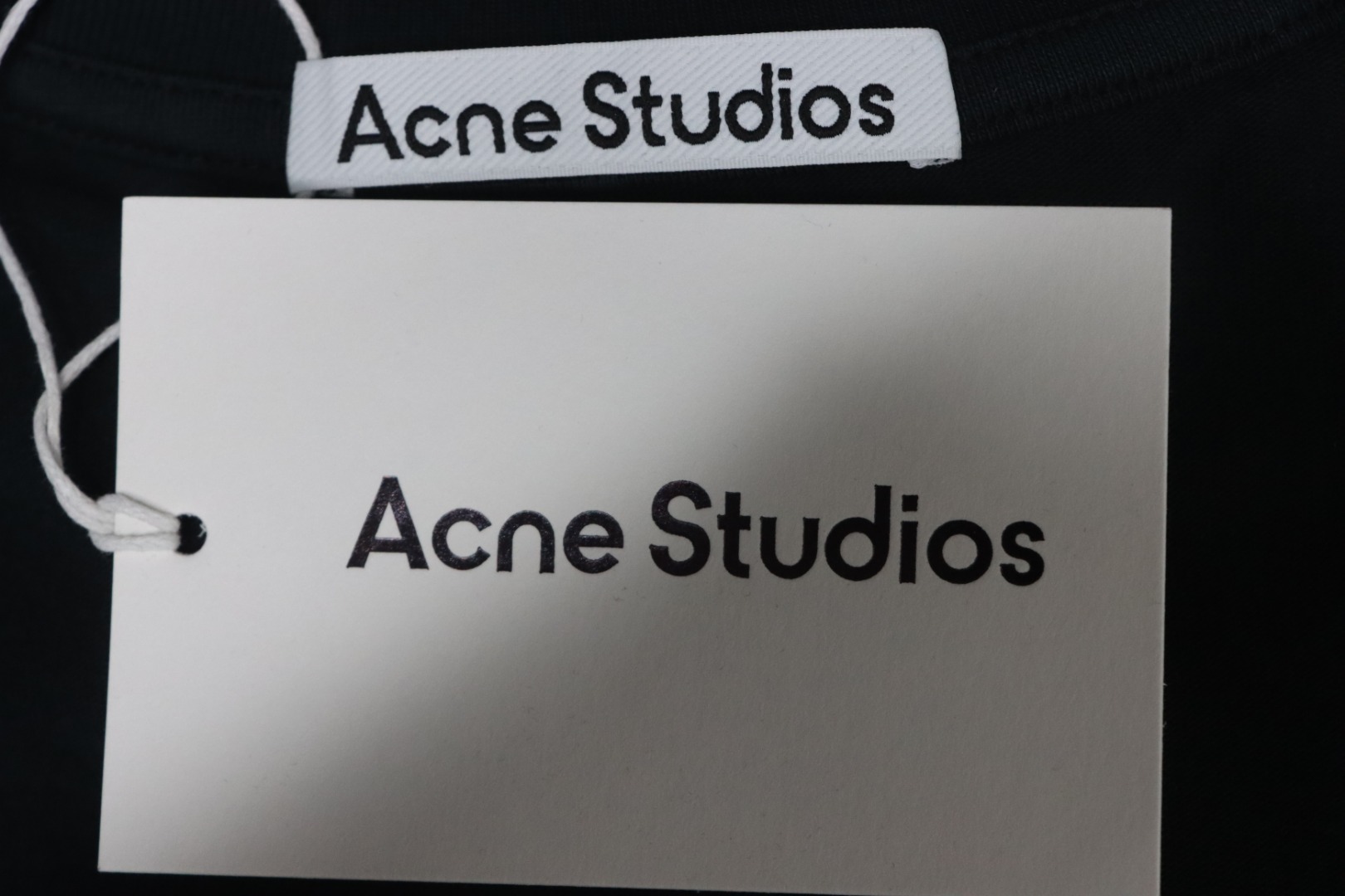 Top Quality Acne Studio Spray Paint Letter Print T-shirts (Black)