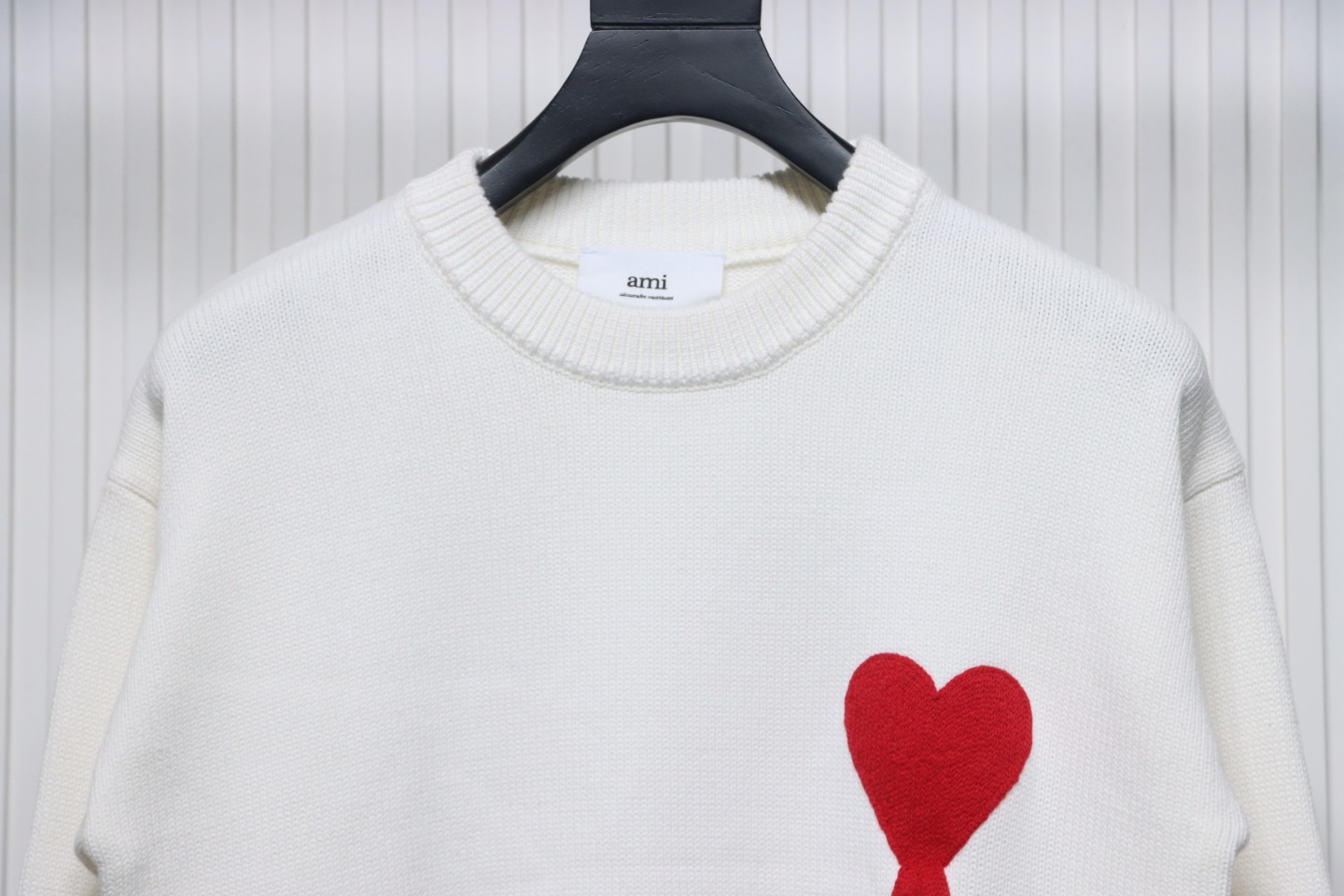     AMI PARIS Heart Embroidered Crew Neck Sweater