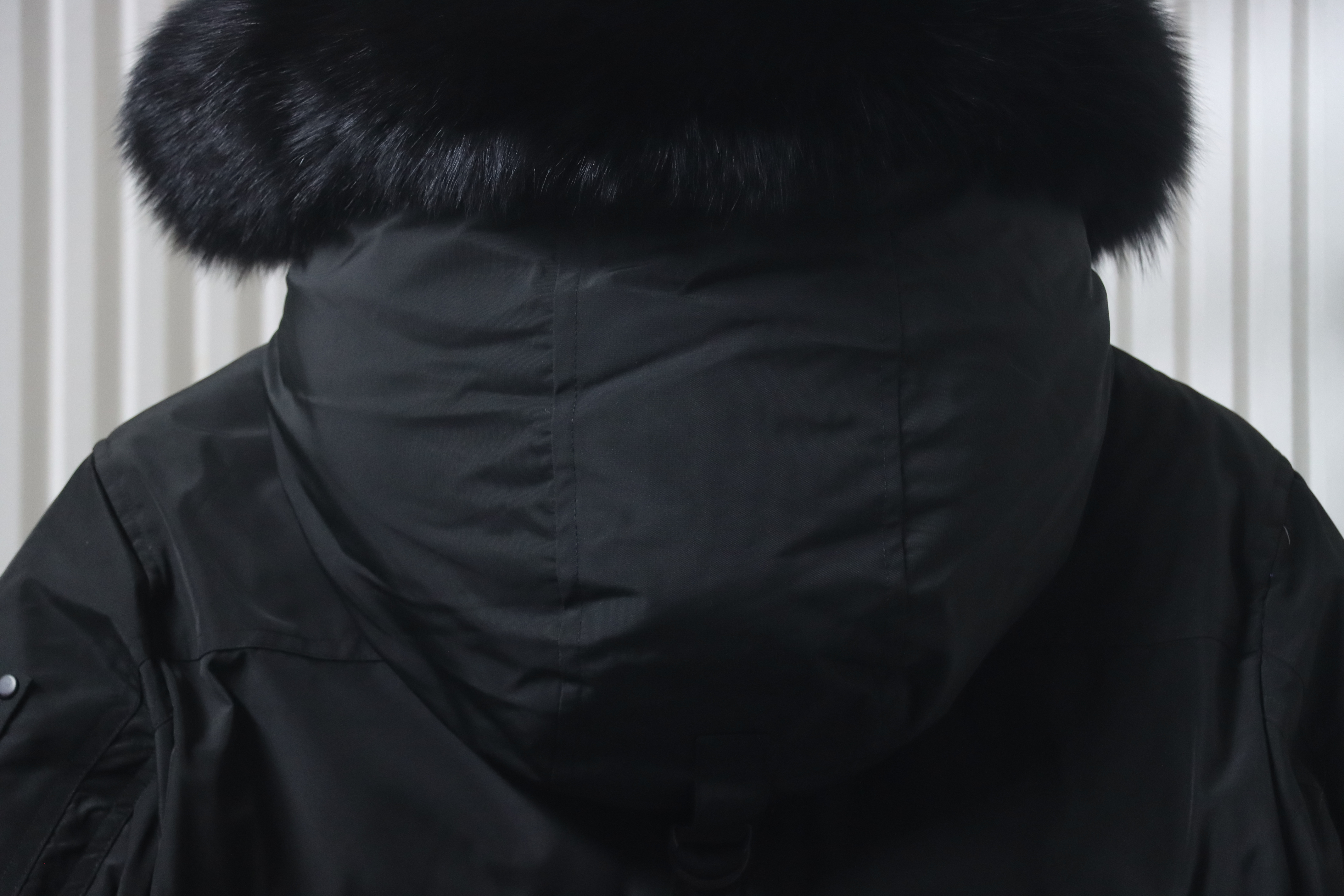 Top Quality Moose Knuckles Classic Long Down Jacket Black