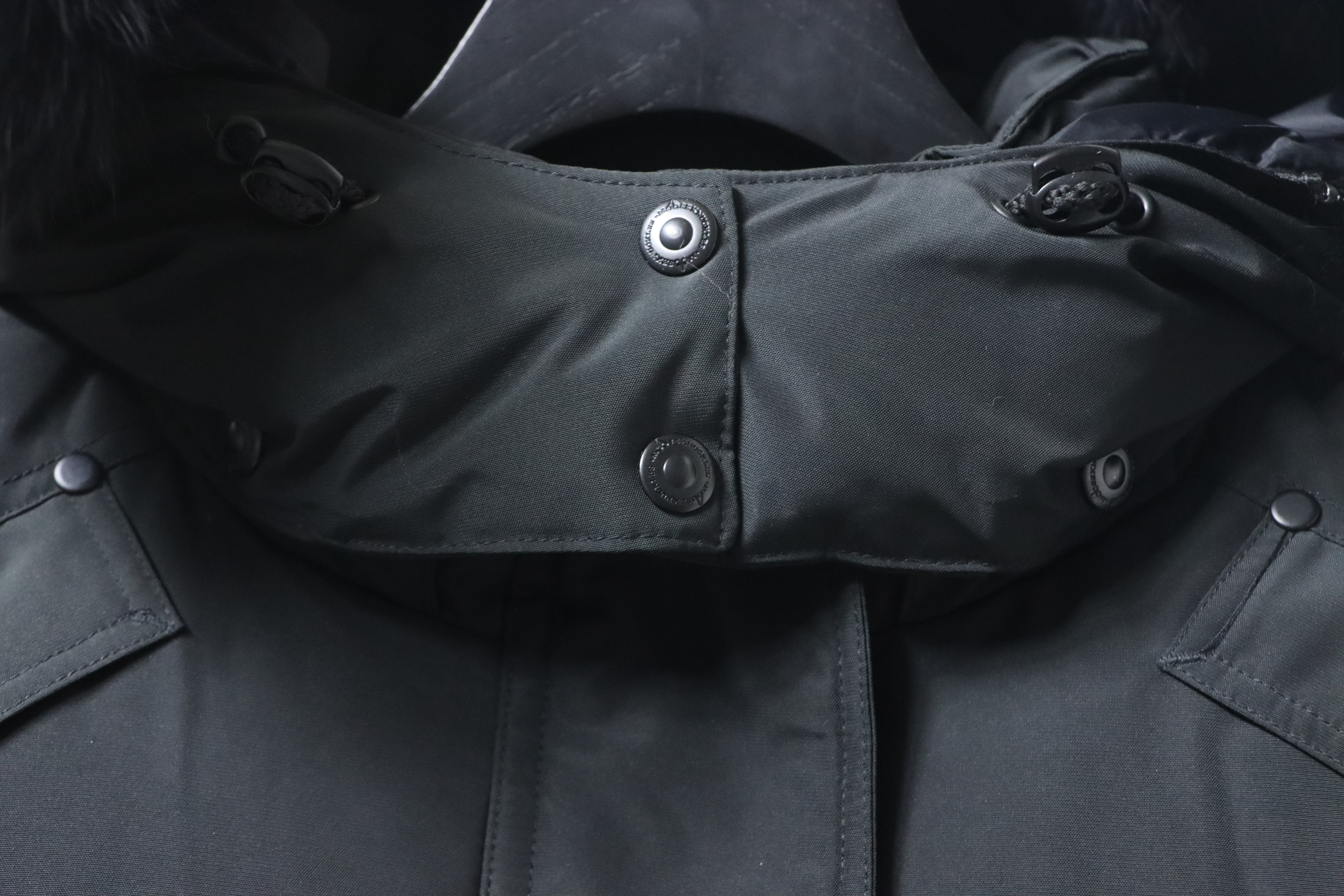 Top Quality Moose Knuckles Classic Long Down Jacket Black