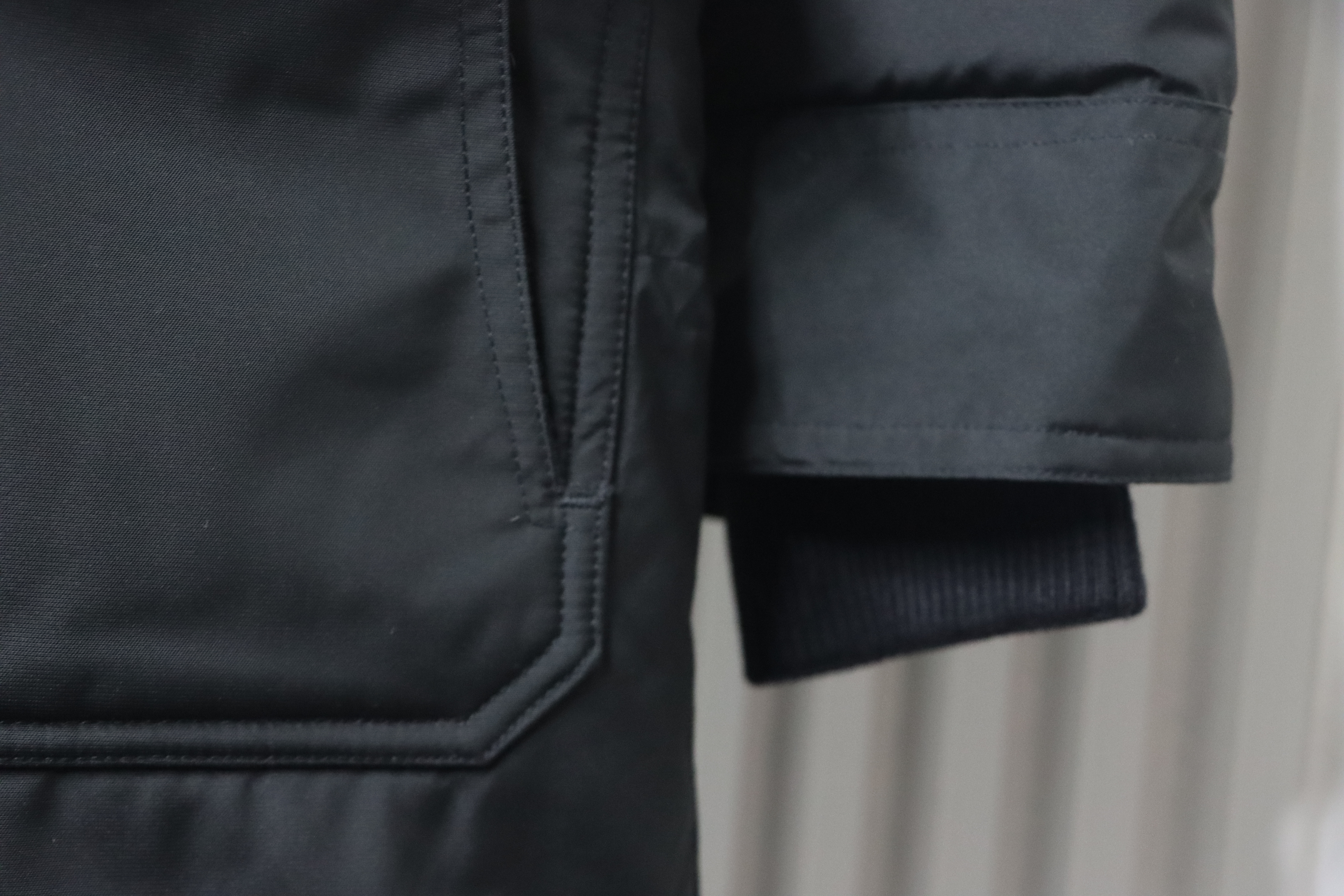 Top Quality Moose Knuckles Classic Long Down Jacket Black