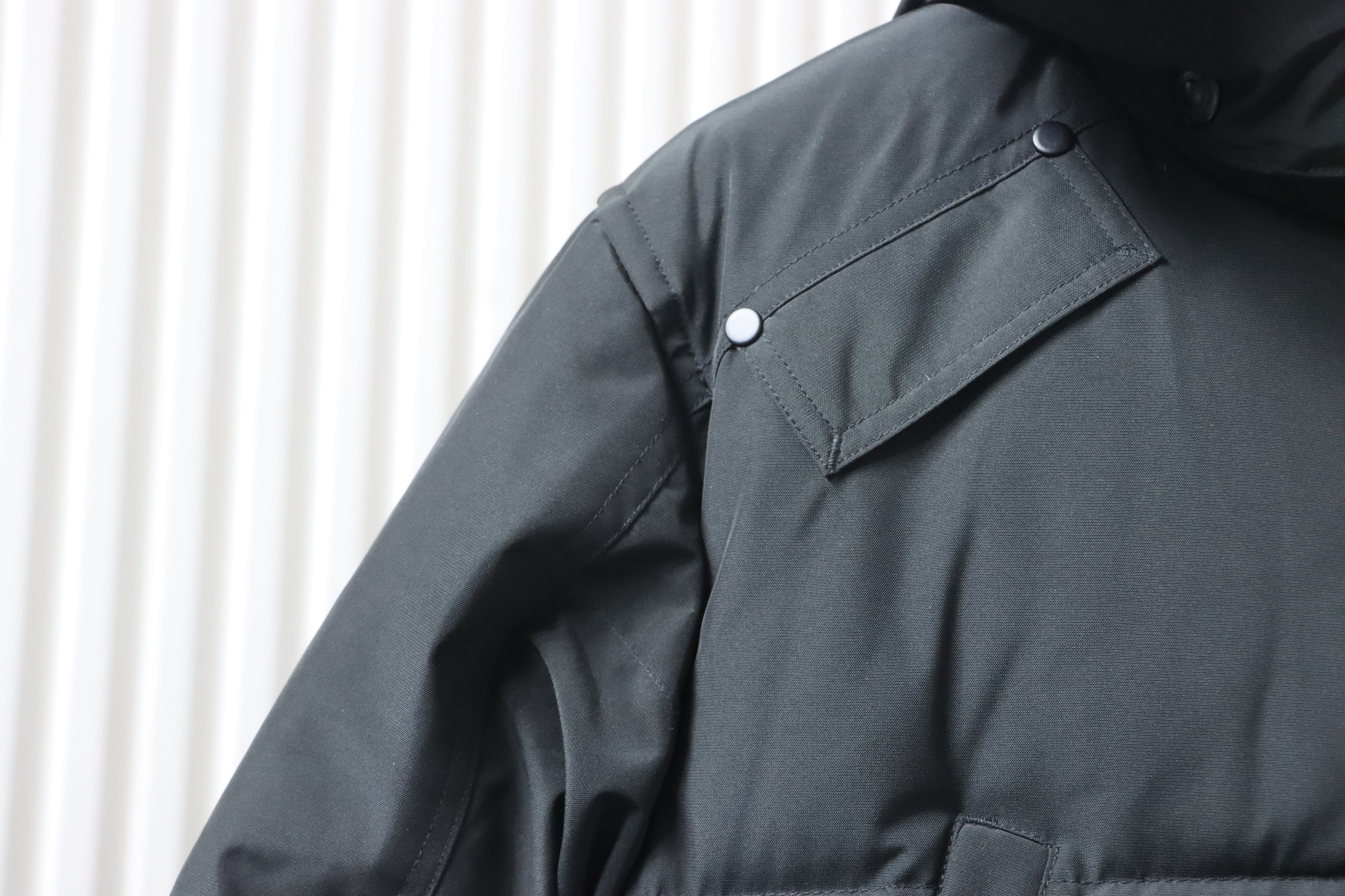 Top Quality Moose Knuckles Classic Long Down Jacket Black