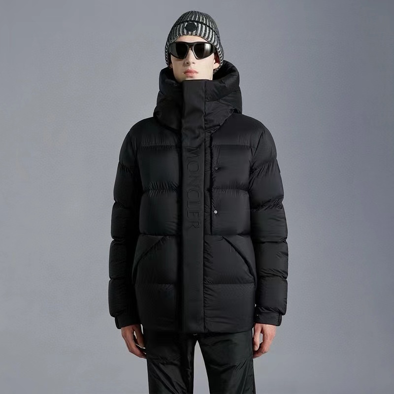 Top Quality     Moncler Black Label Black Knight Short Down Jacket