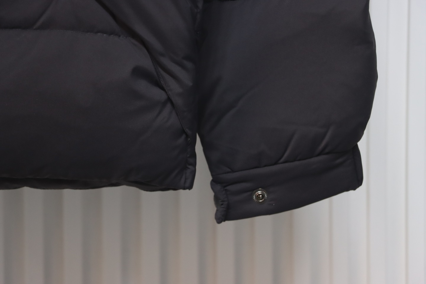 Top Quality     Moncler Black Label Black Knight Short Down Jacket