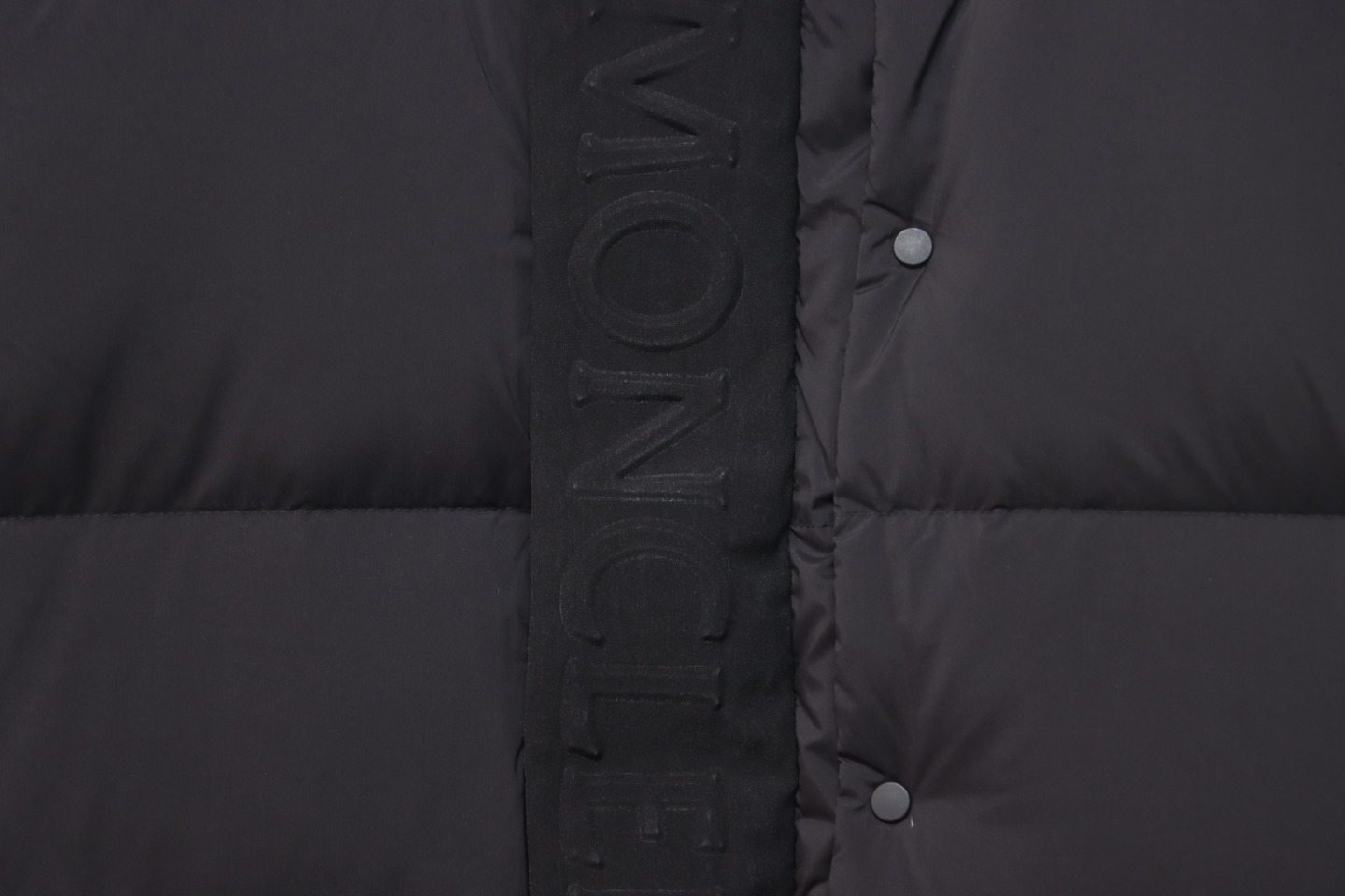 Top Quality     Moncler Black Label Black Knight Short Down Jacket