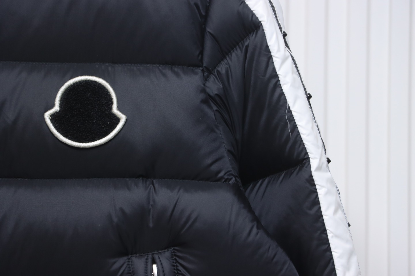 Top Quality     Moncler Hooded Colour-Blocked Down Jacket