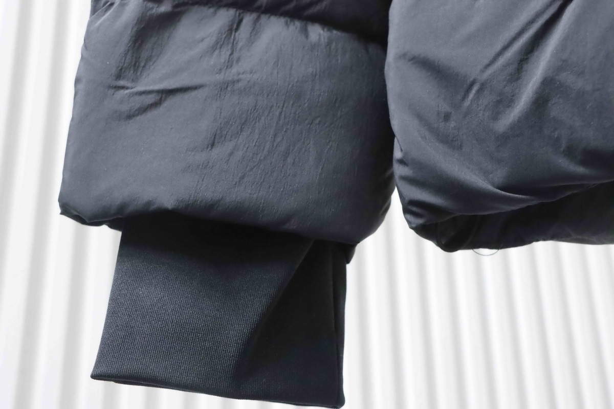 Top Quality     Big Goose Short Down Jacket Black