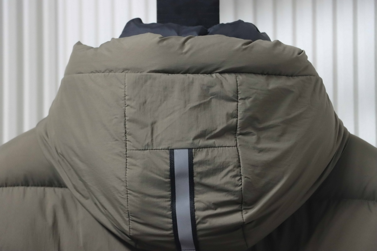 Top Quality     Big Goose Short Down Jacket Green