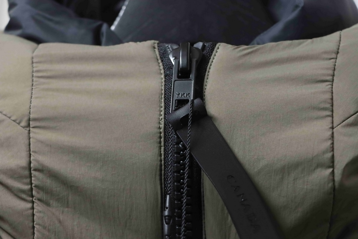 Top Quality     Big Goose Short Down Jacket Green