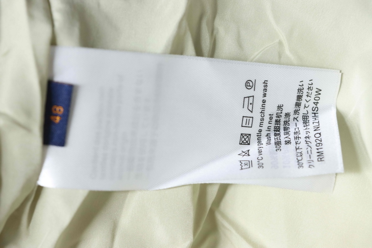 Top Quality     Louis Vuitton Embossed Zip Down Jacket White