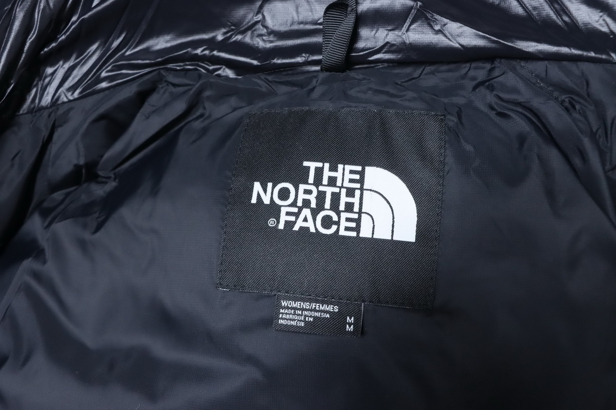     The North Face Nuptse Short Down Jacket Black