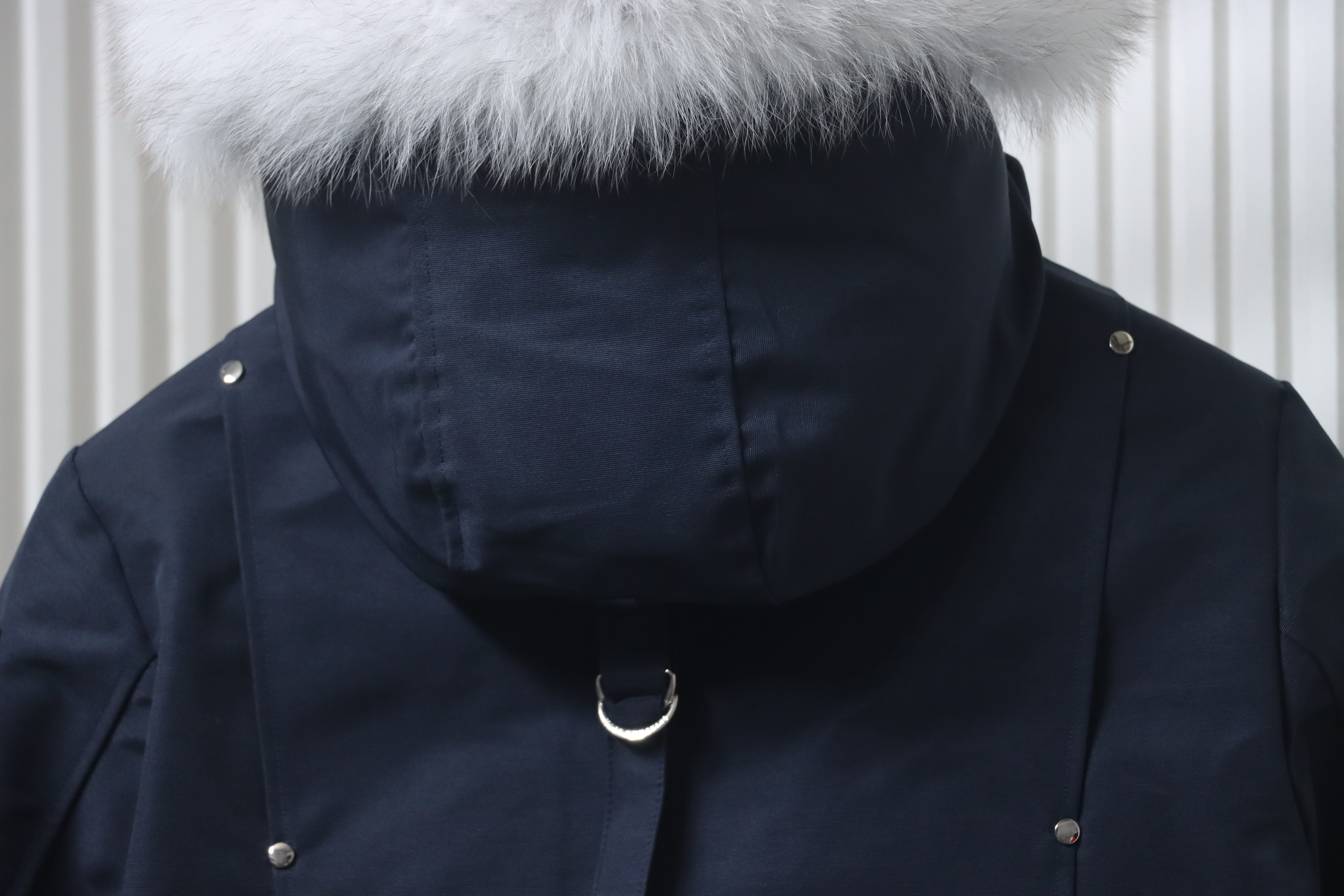 Top Quality Moose Knuckles Classic Women's Down Jacket in Deep Blue