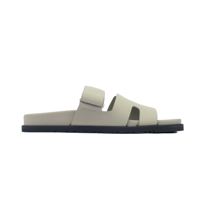    Pkgod Hermes Chypre Series Calfskin Sandals in Khaki (Leather) 02