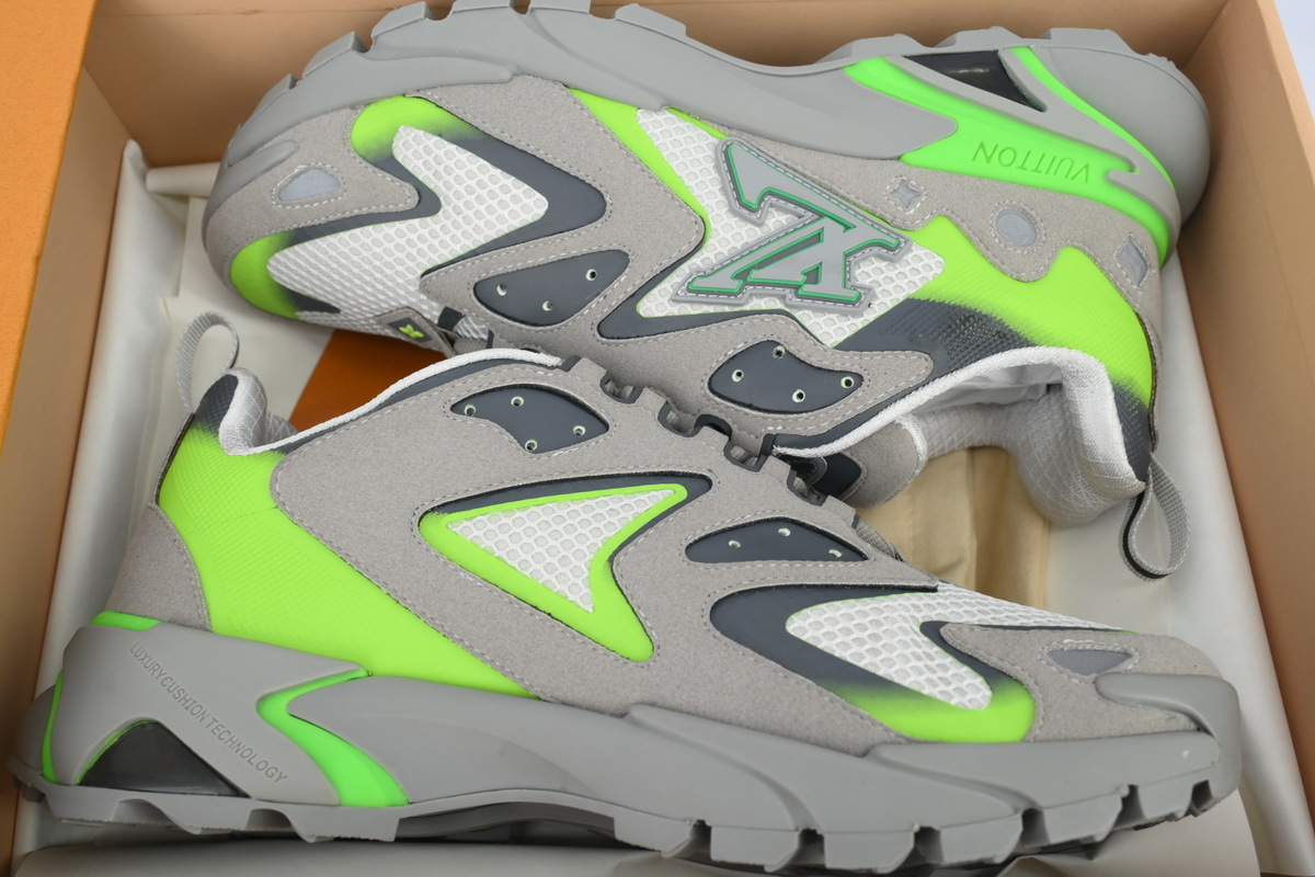    Louis Vuitton LV Runner Tatic Grayish Green