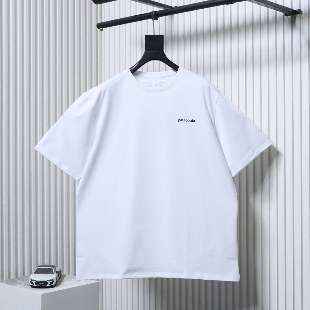    Patagonia P-6 Logo Responsibili-Tee T-Shirt White