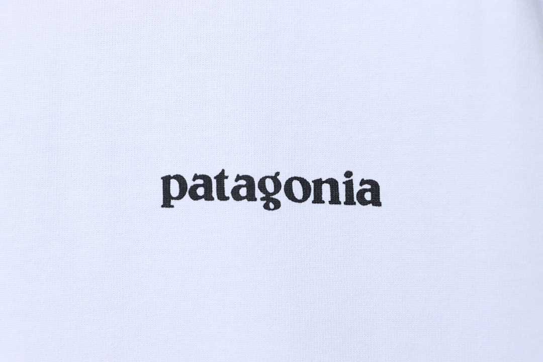     Patagonia P-6 Logo Responsibili-Tee T-Shirt White
