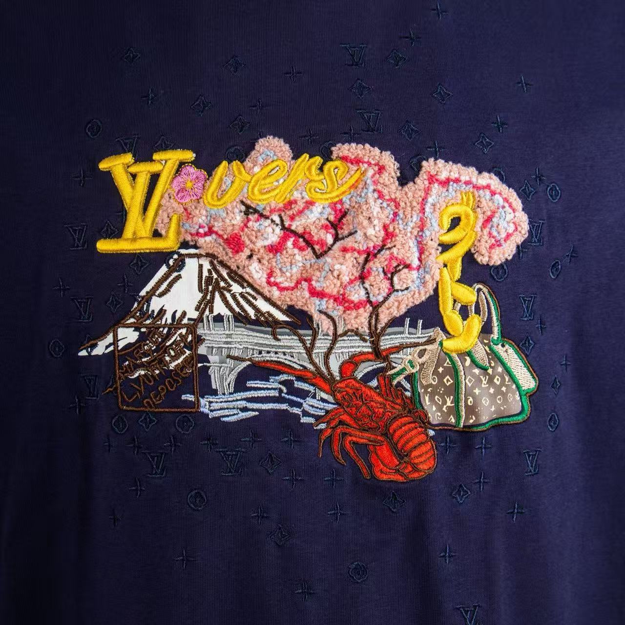     Louis Vuitton Embroidered T-Shirt Navy 6002