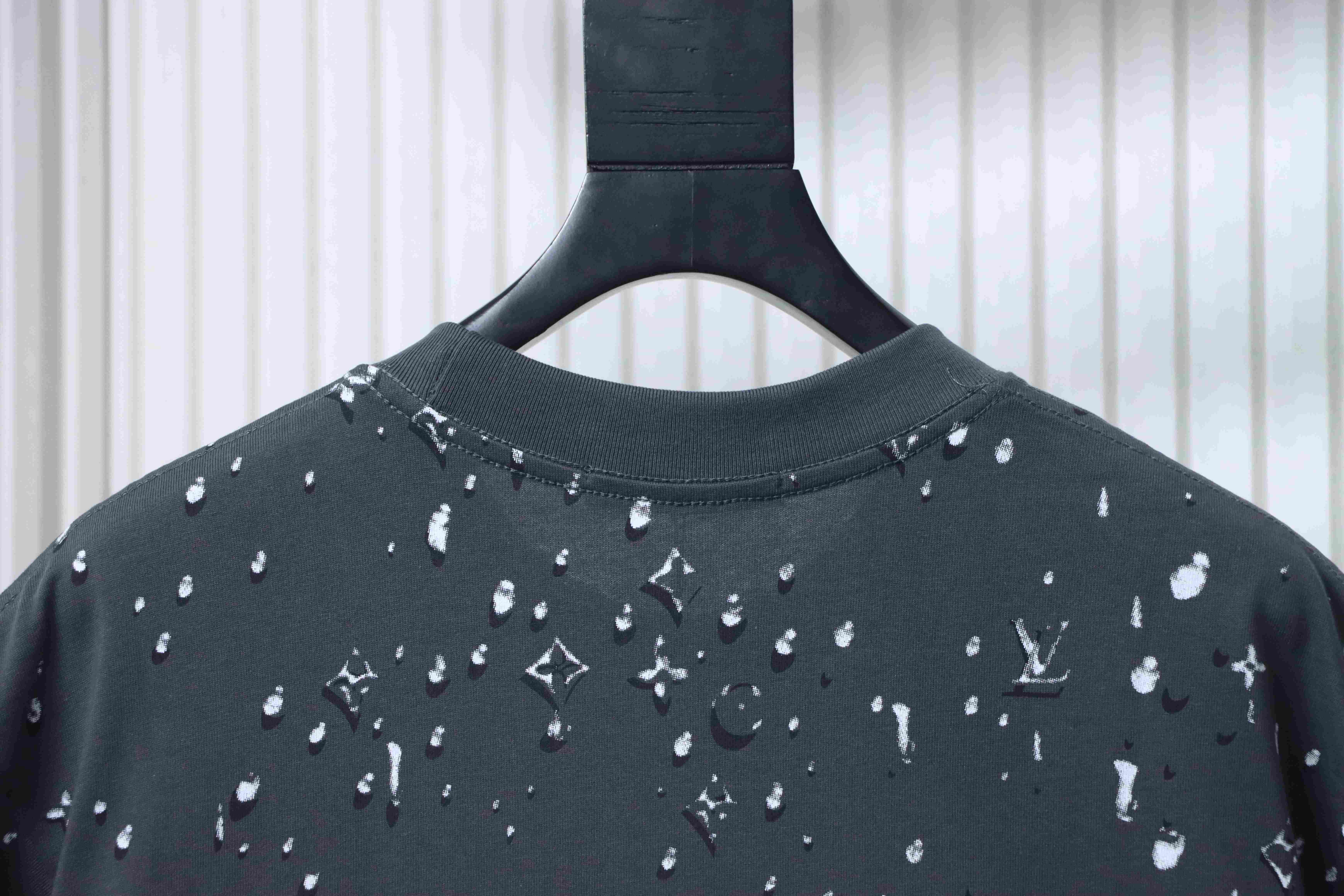     Louis Vuitton Monogram T-Shirt