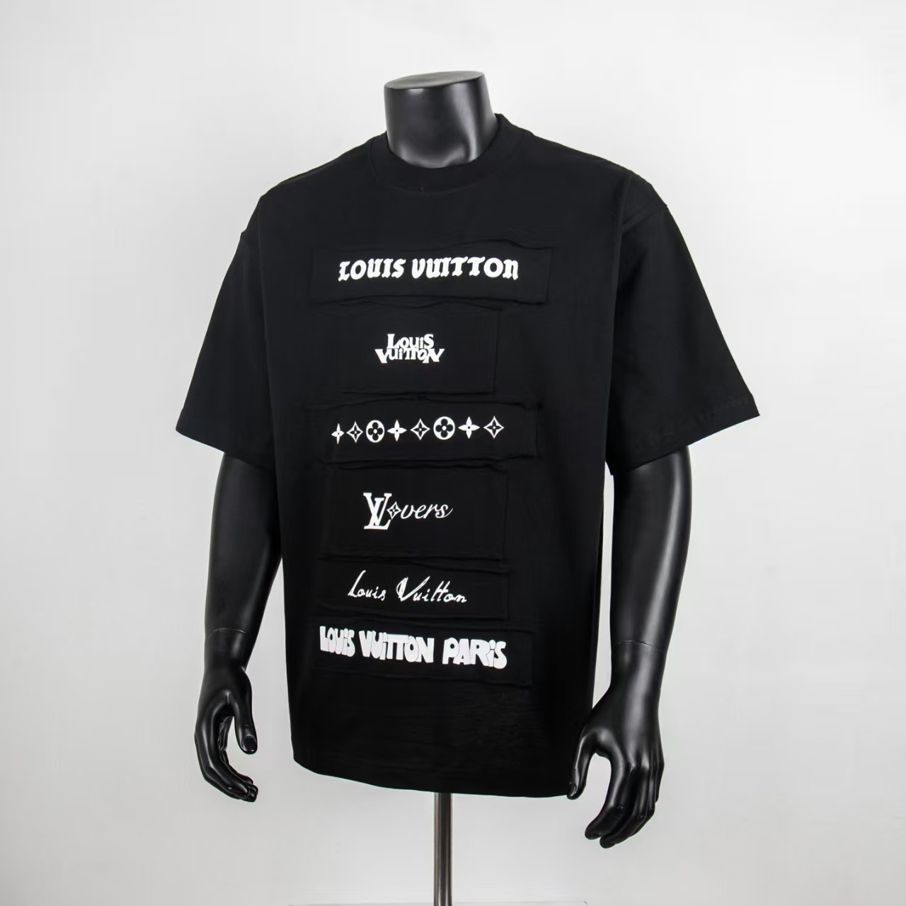     Louis Vuitton Classic Black T-shirt 6027