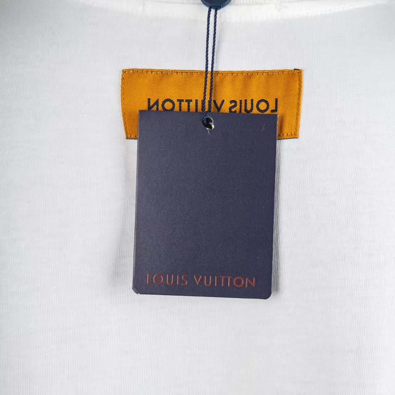     Louis Vuitton Classic White T-shirt 6027