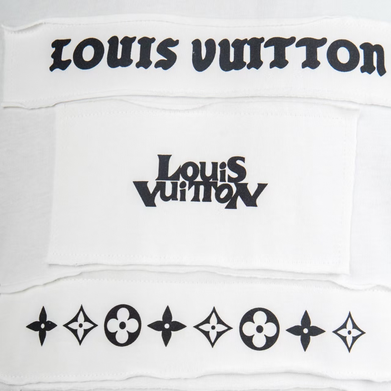     Louis Vuitton Classic White T-shirt 6027