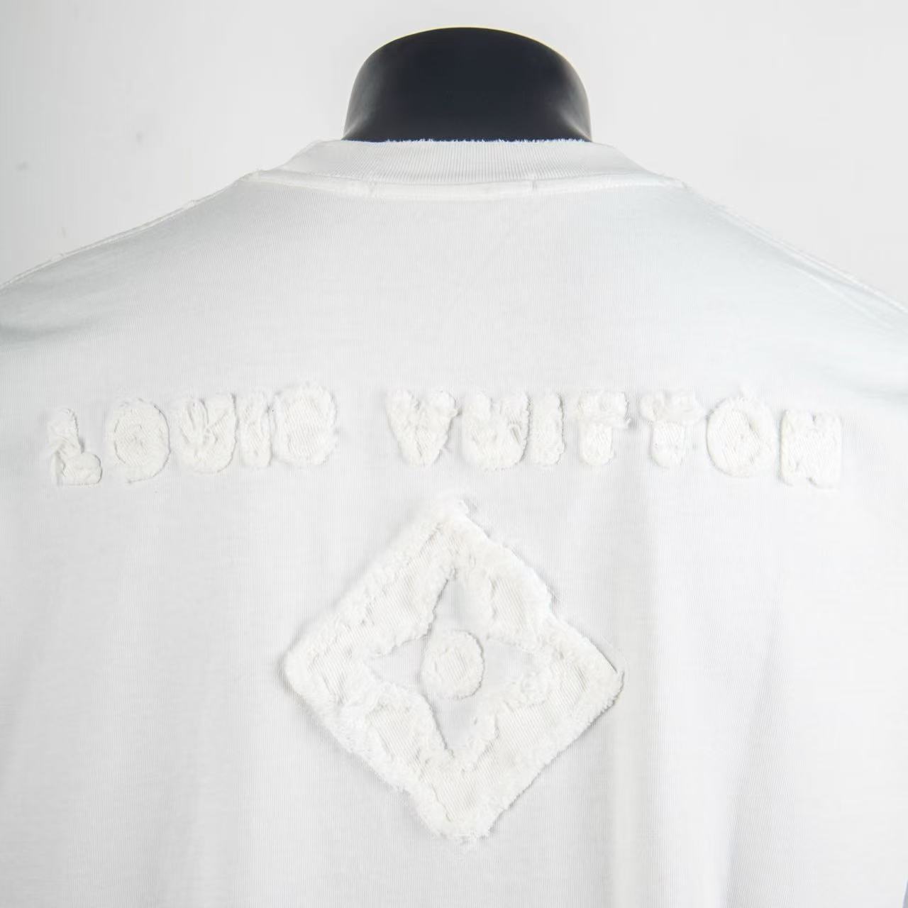     Louis Vuitton Embossed T-Shirt White 6004