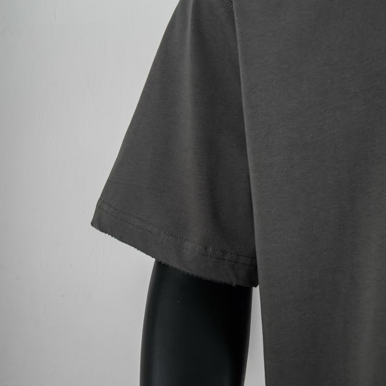     Louis Vuitton Lovers T-shirt Grey 6024